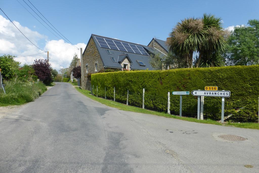 Apartamento Au Coeur De La Baie Le Val-Saint-Père Exterior foto