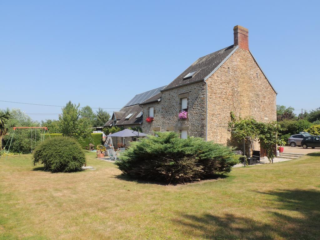 Apartamento Au Coeur De La Baie Le Val-Saint-Père Exterior foto